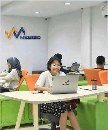 Open Desk Area